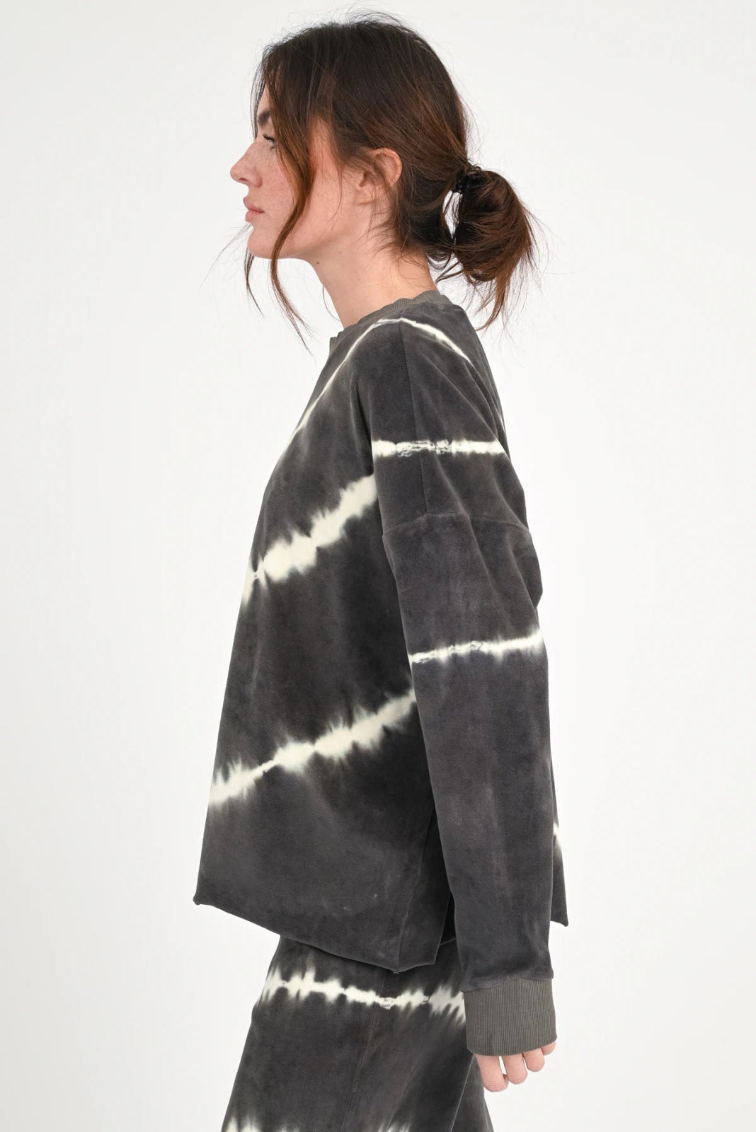 Velvet Sweatshirt Batik Wayne - Love Joy Victory